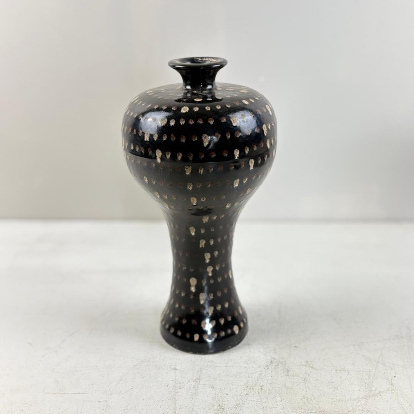 Vintage Chinese Curved Top Contemporary Ceramic Vase - 21st Century