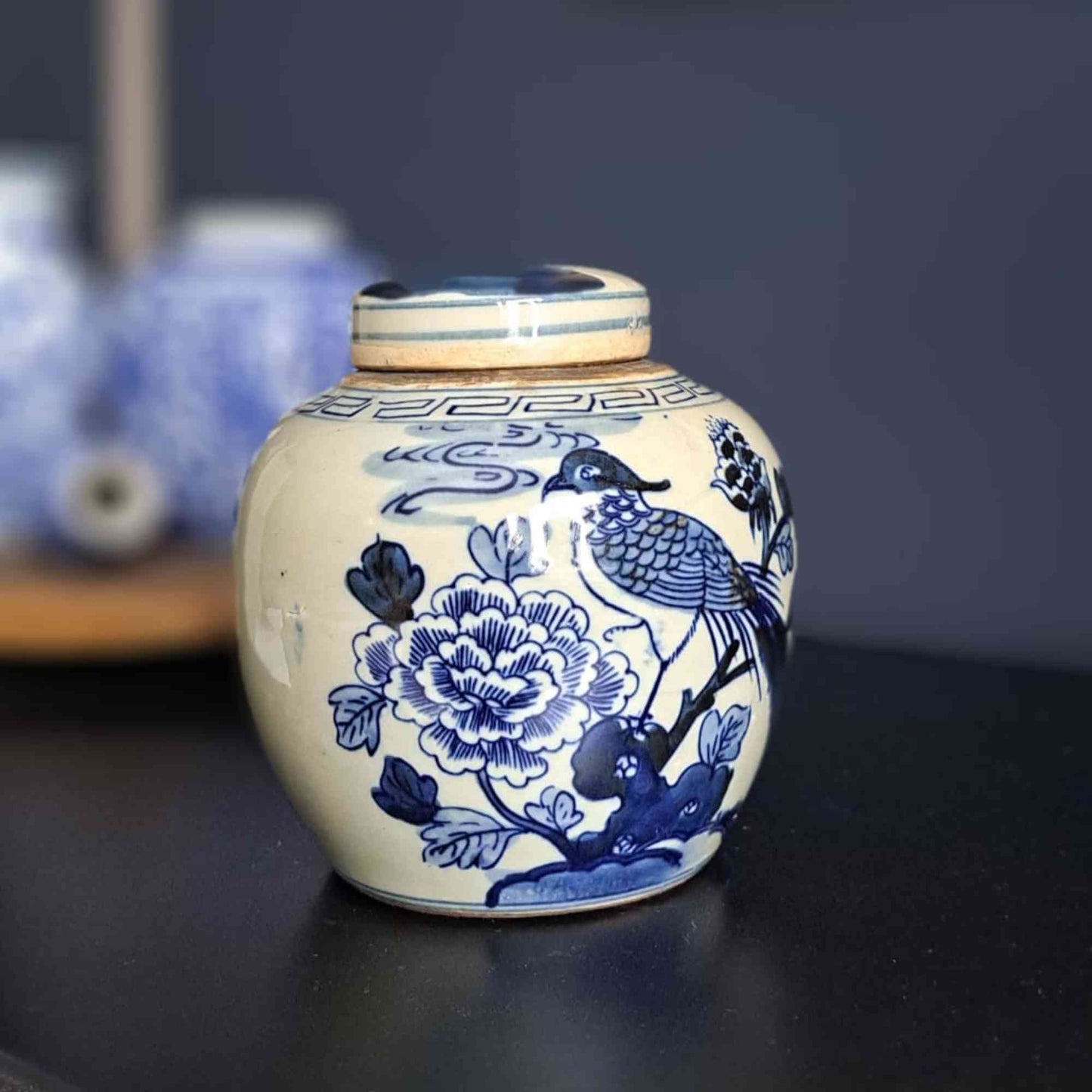 ginger jar antique vase chinese vase blue and white vase blue and white porcelain vase porcelain vase chinese porcelain vintage vase antique chinese vase vase porcelain vase blue white vase china blue and white ginger jar