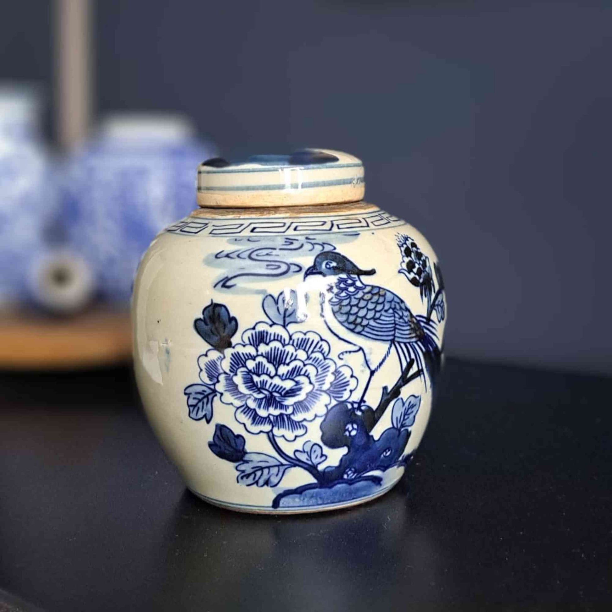 ginger jar antique vase chinese vase blue and white vase blue and white porcelain vase porcelain vase chinese porcelain vintage vase antique chinese vase vase porcelain vase blue white vase china blue and white ginger jar