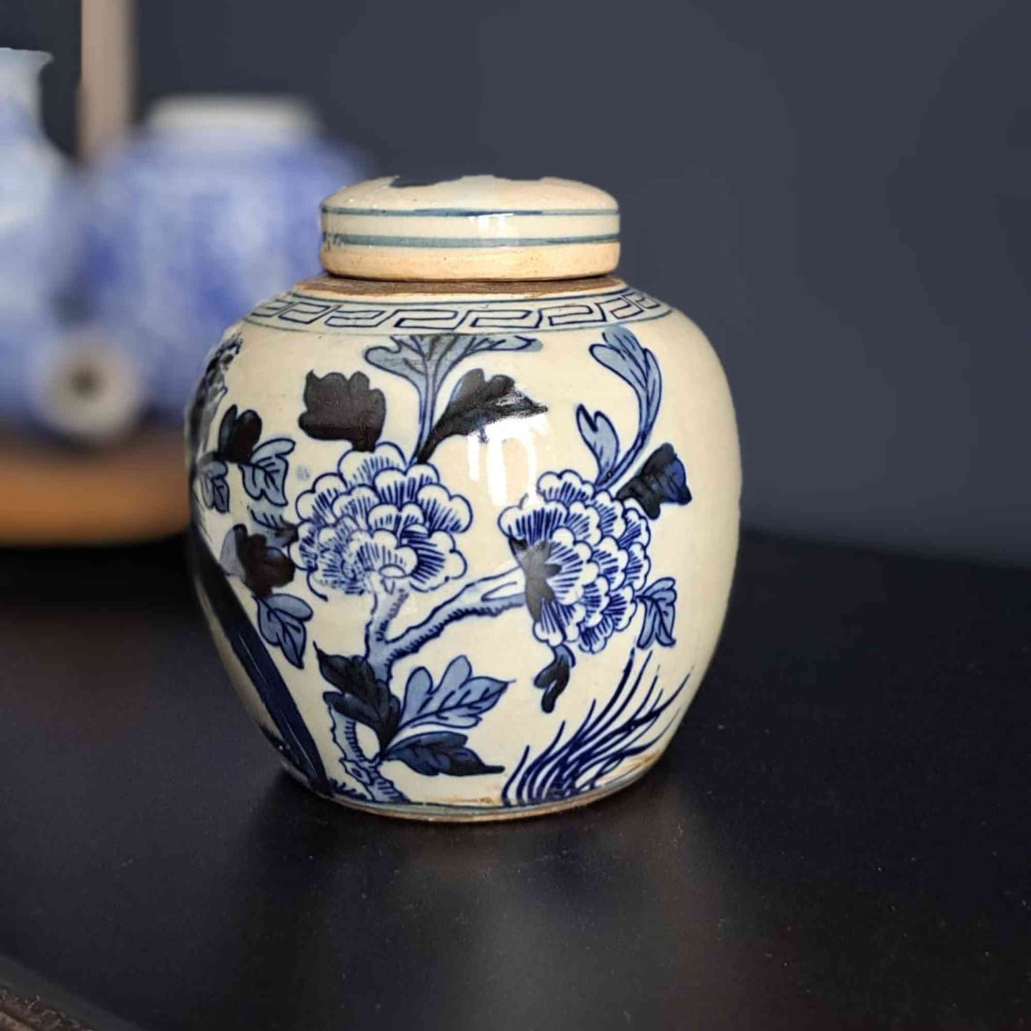 ginger jar antique vase chinese vase blue and white vase blue and white porcelain vase porcelain vase chinese porcelain vintage vase antique chinese vase vase porcelain vase blue white vase china blue and white ginger jar