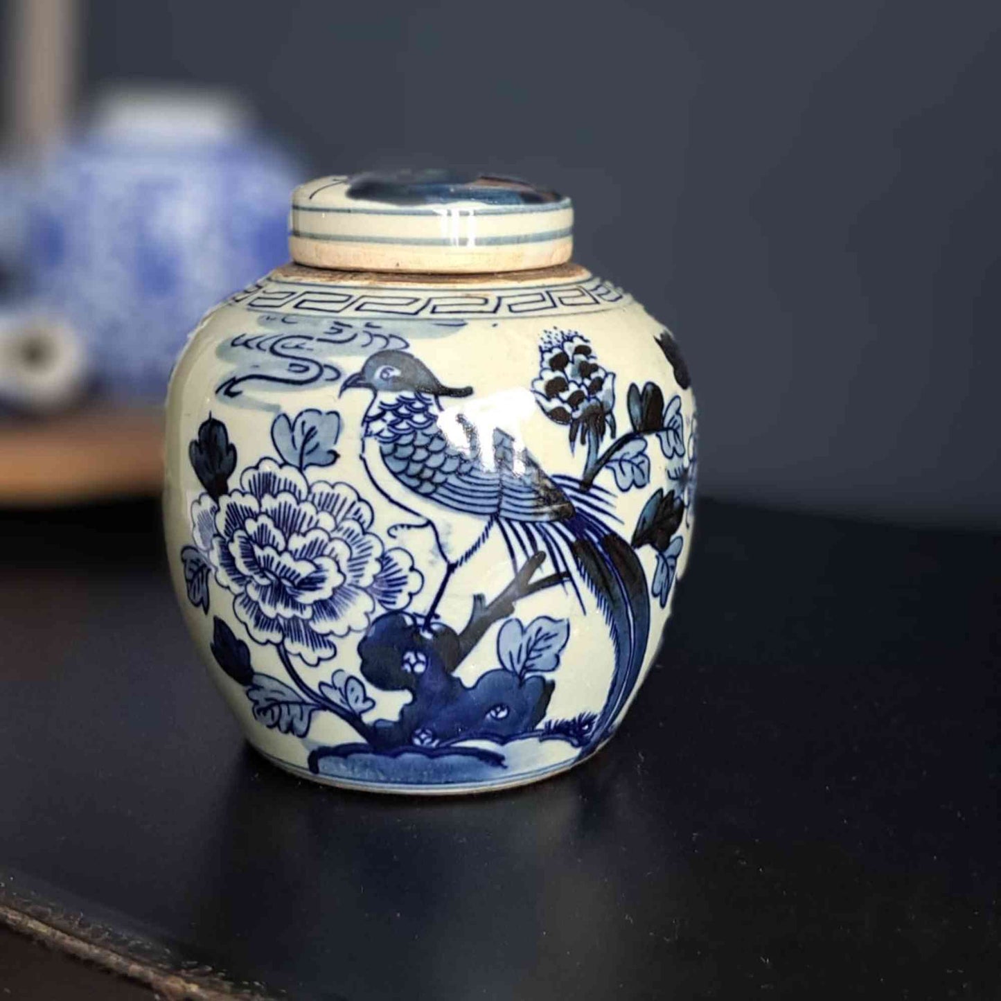 ginger jar antique vase chinese vase blue and white vase blue and white porcelain vase porcelain vase chinese porcelain vintage vase antique chinese vase vase porcelain vase blue white vase china blue and white ginger jar