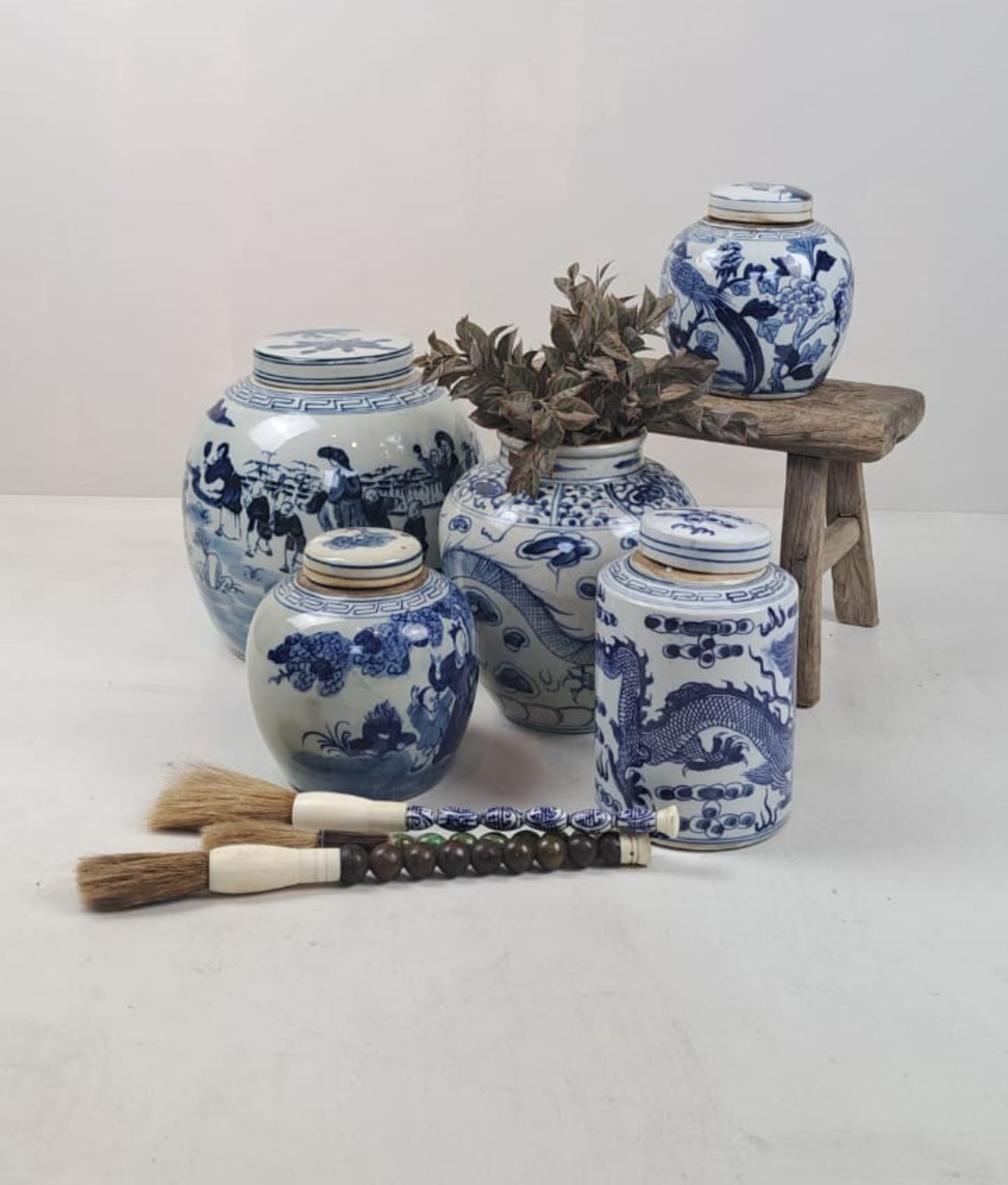 Antique Blue & White Chinese Ginger Jar - Handcrafted Porcelain Tea Leaf Vase, Unique Home Decor, 20x20cm, Traditional Craftsmanship