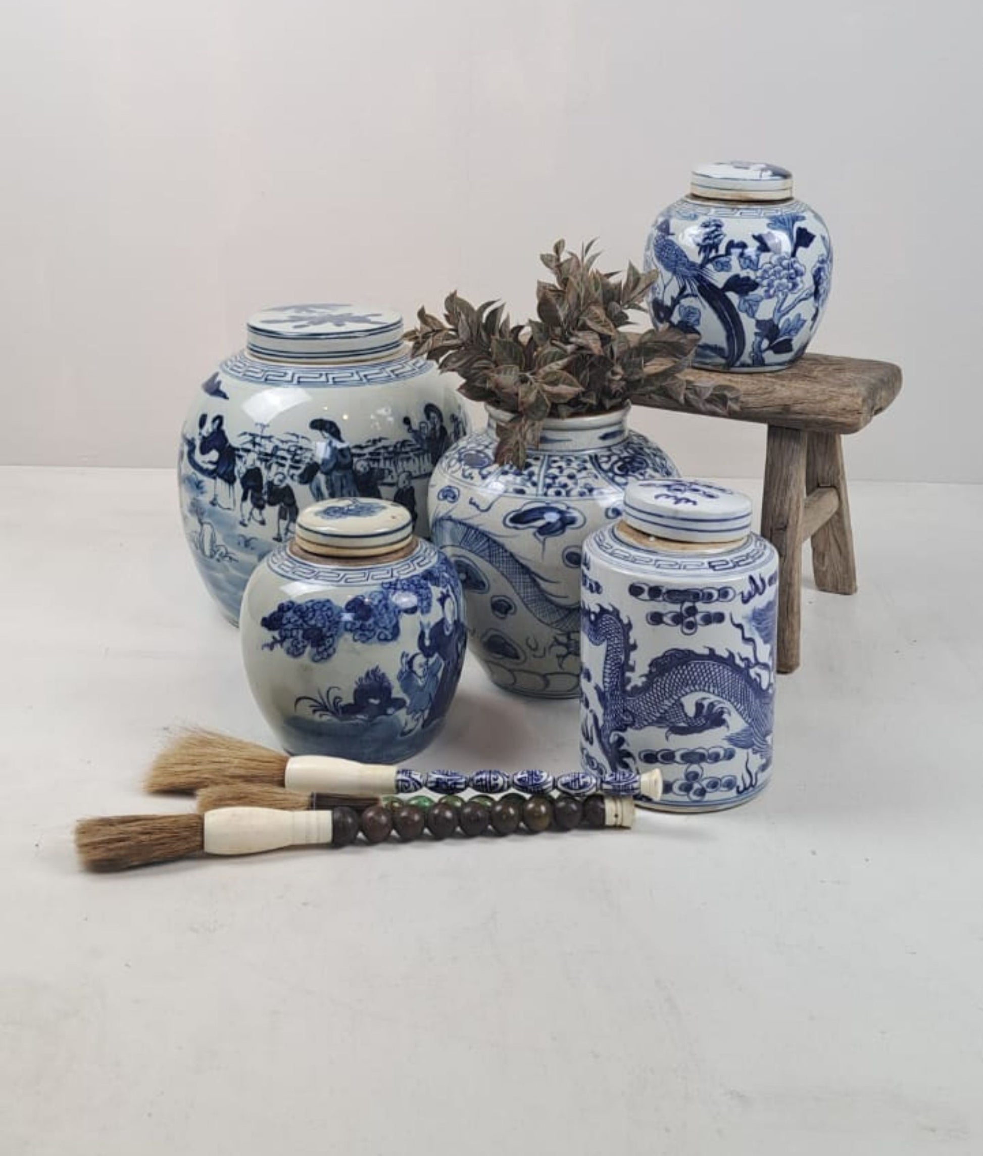 Antique Blue and White Chinese Ginger Jar 18x14cm Porcelain Tea Leaf Vase, Handcrafted Unique Decor, unique Asian Decor Lidded Giner Jar