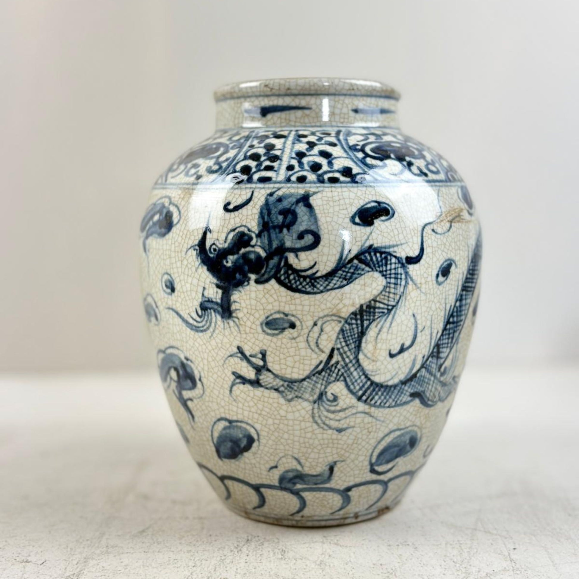 Blue & White Chinese Ginger Jar - Handcrafted Porcelain Tea Leaf Vase