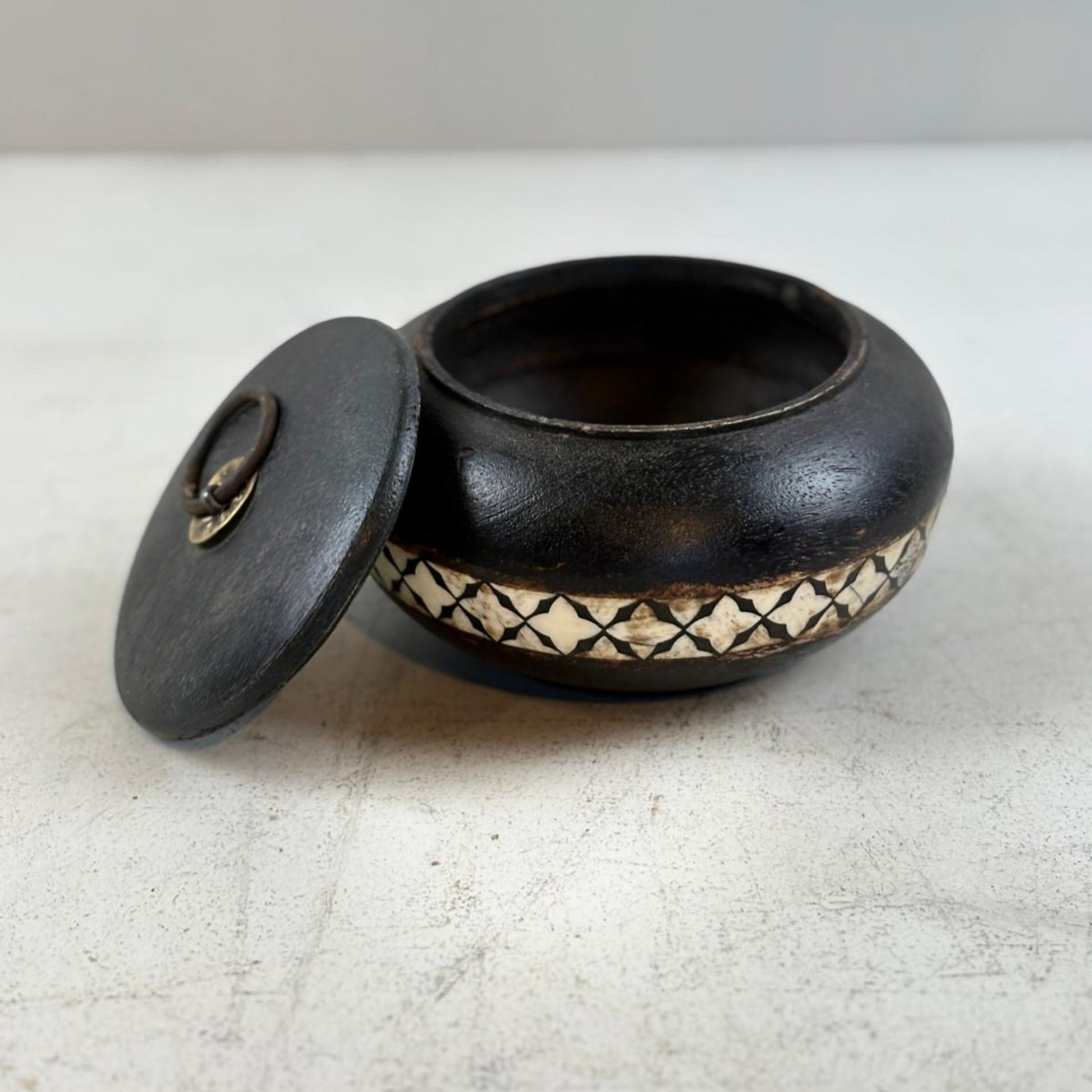 Vintage Lidded Tabacco Box - Telengana, India