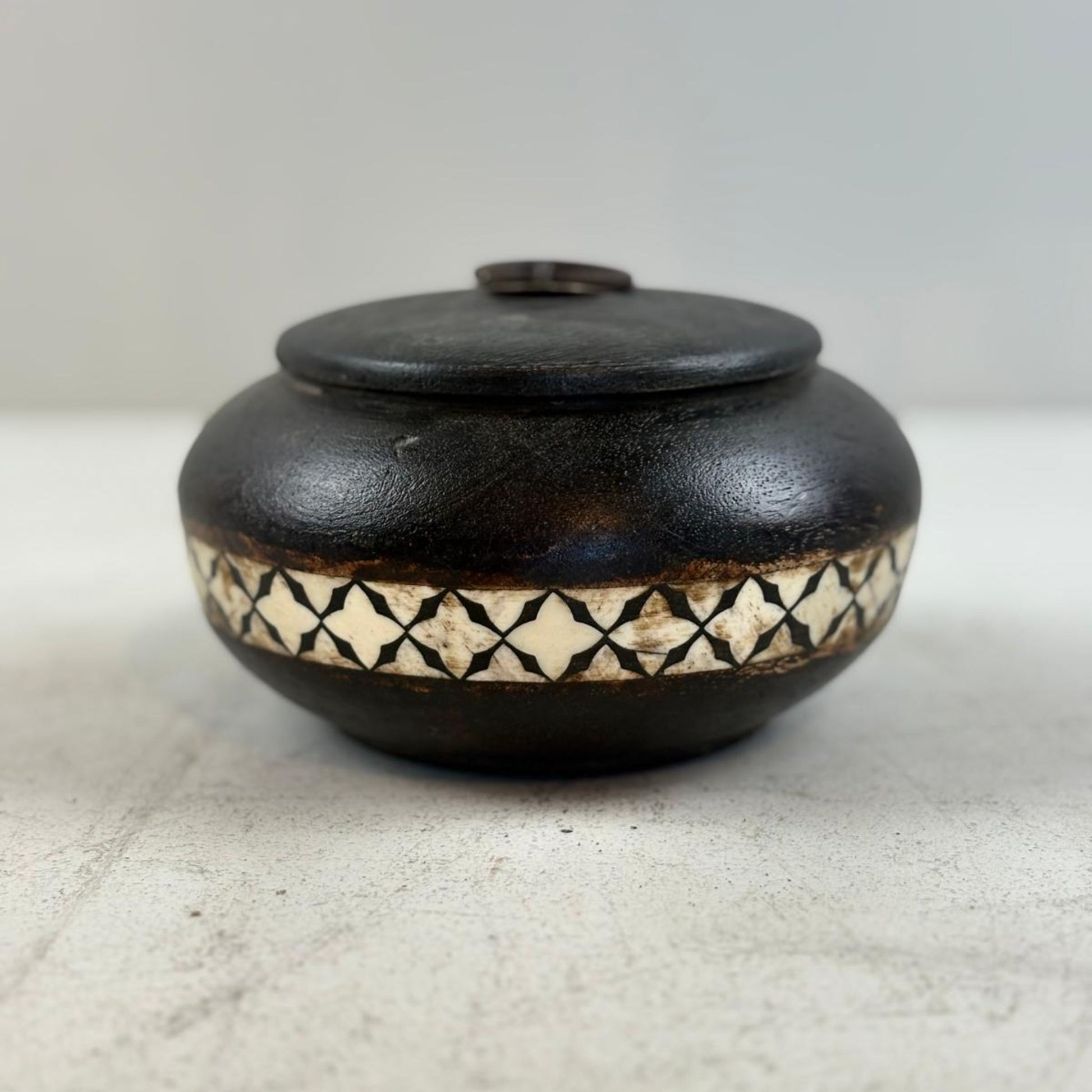 Vintage Lidded Tabacco Box - Telengana, India