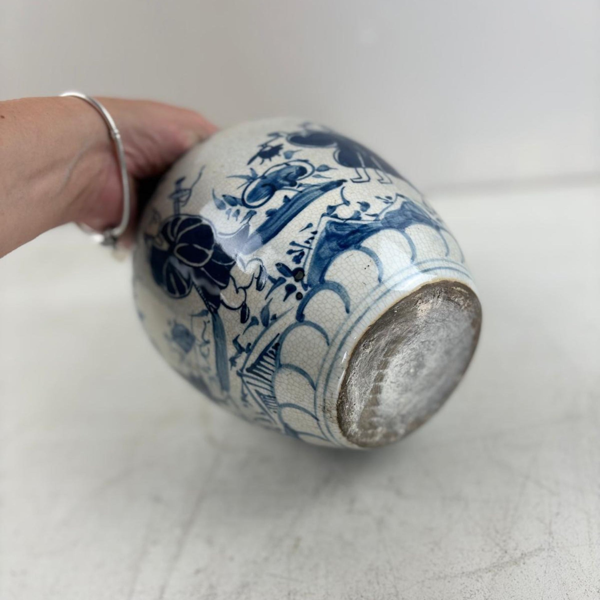 Blue & White Chinese Ginger Jar - Handcrafted Porcelain Tea Leaf Vase 