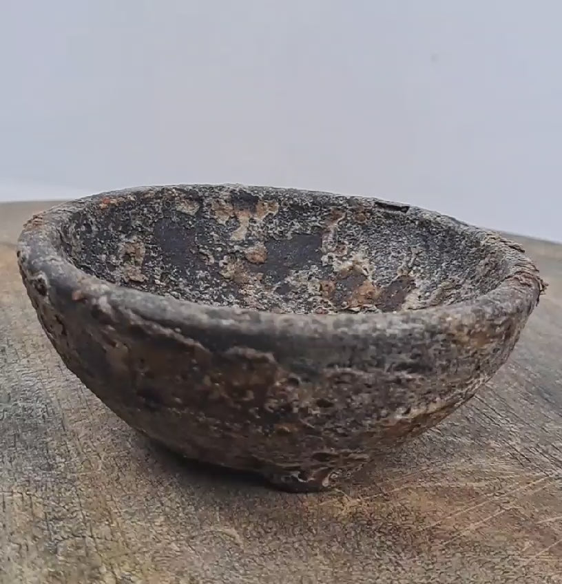 Aged Stone Bowl with 3 Feet - Rough Surface, 12cm Diameter, 5cm High - Rustic Decorative Catch-All, Vintage Home Decor. Unique stone bowl
